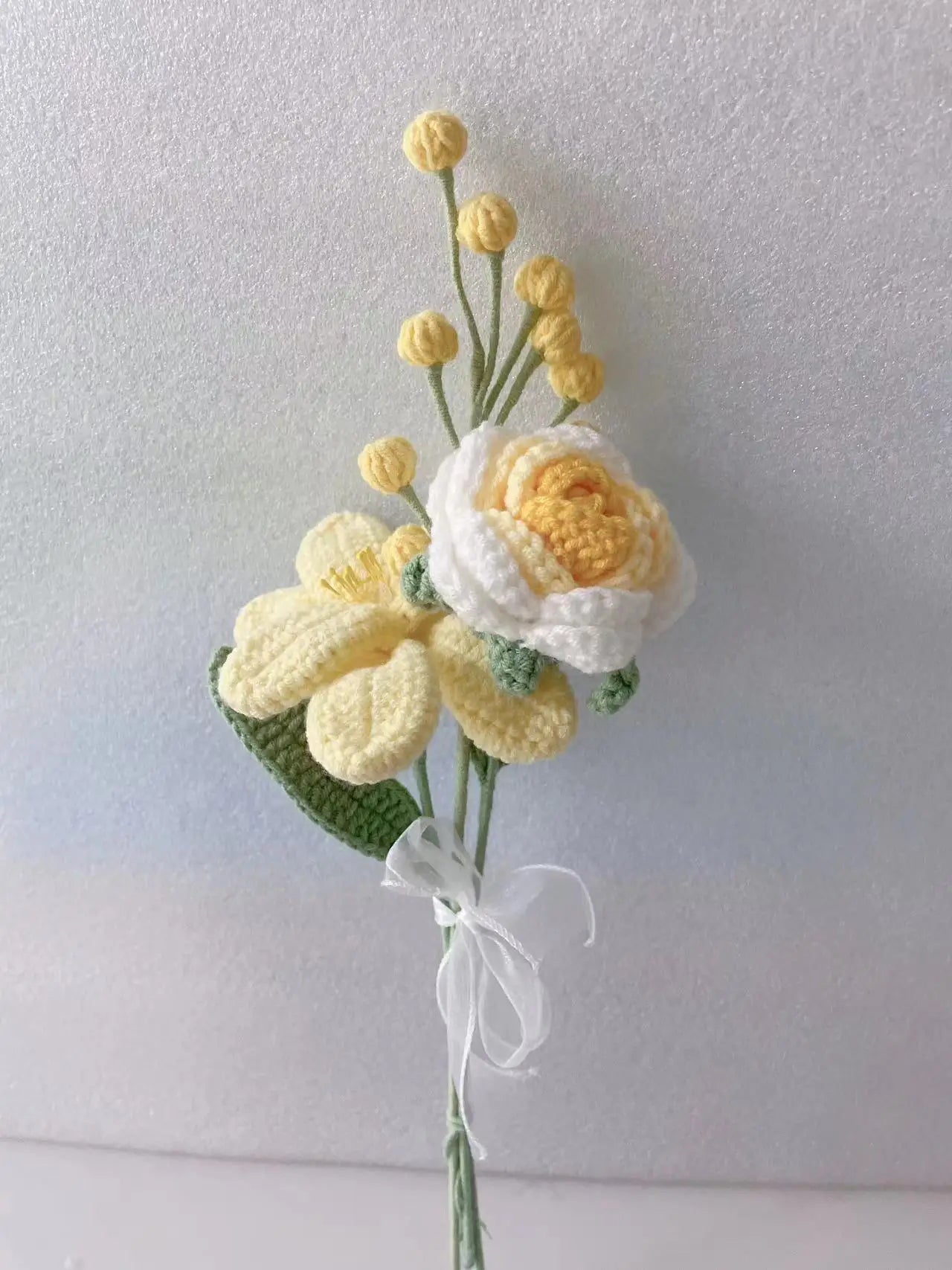 Hand-knitted Rose Crochet Flowers Artificial Flower Bouquet